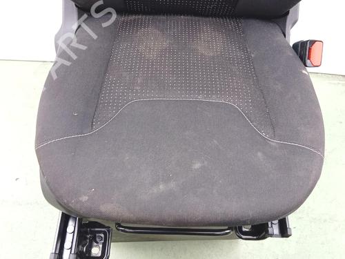 Used Right front seat Right front seat 38526151 38526151