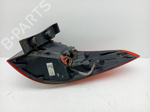 left-taillight-kia-carens-iv-2013-33970263 main image