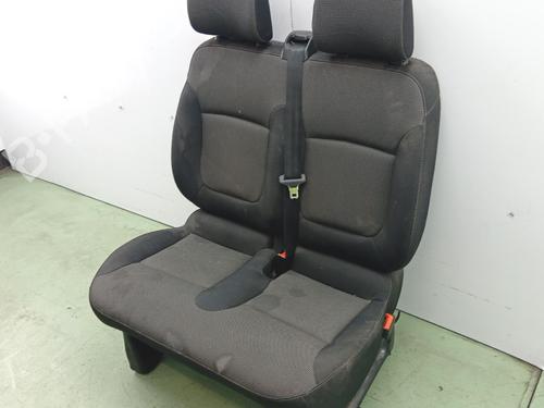 Used Right front seat Right front seat RENAULT TRAFIC III Van (FG_) 2.0 dCi 150 (FGMU) (150 hp) 40529649 40529649