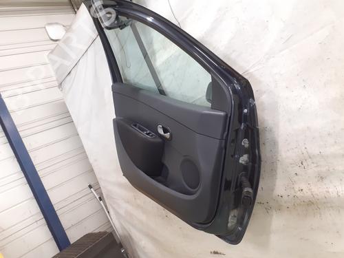 Left front door RENAULT CLIO III (BR0/1, CR0/1) 1.2 16V (BR0P, CR0P) | BP29875464C2