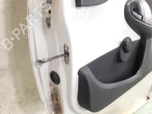Right front door PEUGEOT 107 (PM_, PN_) 1.0 | BP24773188C3