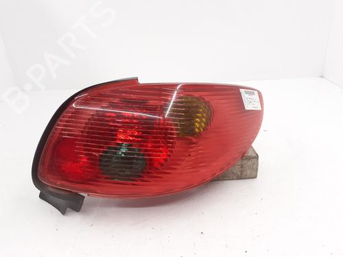 Højre baglygte PEUGEOT 206 CC (2D) 1.6 HDi 110 (109 hp) 29325267