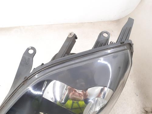 Left headlight FORD FIESTA V (JH_, JD_) 1.4 TDCi | BP24771483C28 