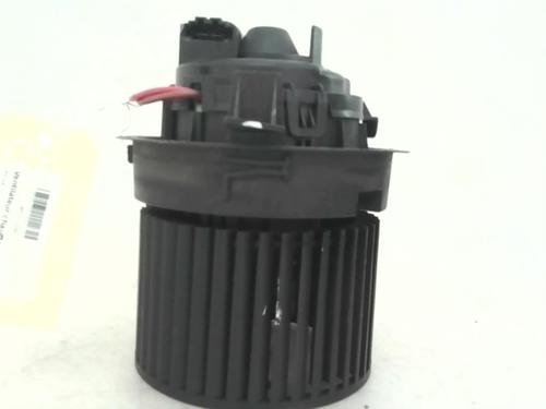 Heater blower motor RENAULT CLIO IV (BH_) 1.5 dCi 90 | BP24779710M62 