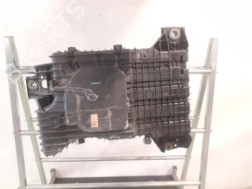 Used AdBlue tank AdBlue tank PEUGEOT 308 II (LB_, LP_, LW_, LH_, L3_) 1.6 HDi 100 (99 hp) 39980645 39980645