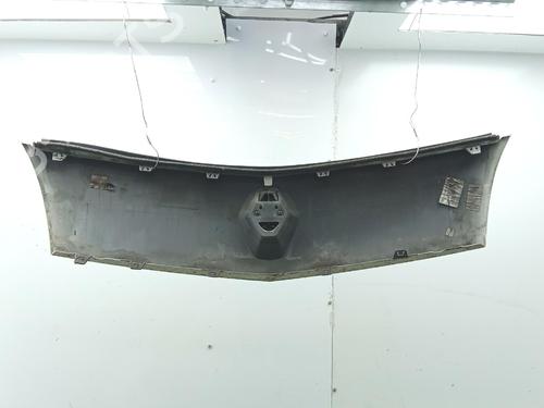 Used Grille Grille 39480004 39480004