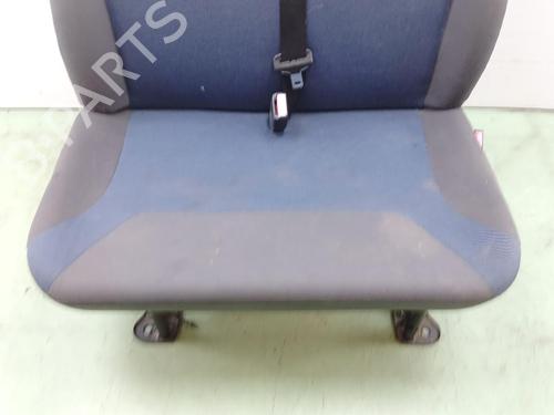 Right front seat RENAULT TRAFIC II Van (FL) 2.0 dCi 115 (FL01, FL0U, FL00, FL0H, FL0M) | BP40200475C16 - Image 4