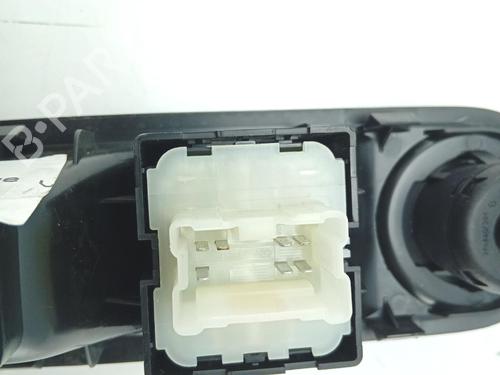 Left front window switch RENAULT TWINGO III (BCM_, BCA_) 1.0 SCe 65 (BCMJ) | BP38547836I27 - Image 2