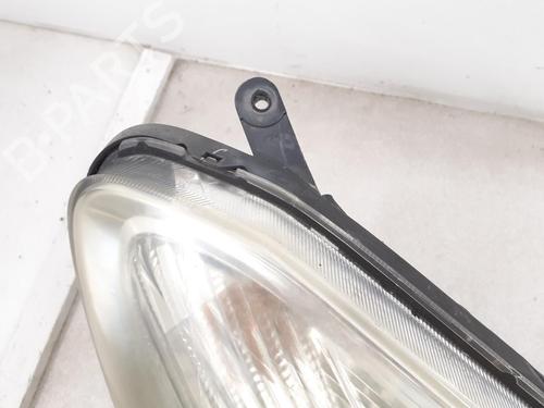 Used Right headlight TOYOTA COROLLA Verso (ZER_, ZZE12_, R1_) 2.2 D-4D (AUR10_, AUR10R) (136 hp) 24791146