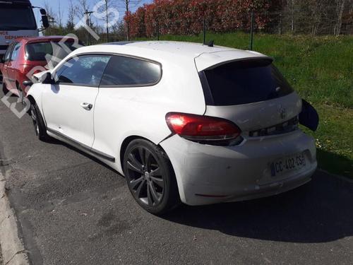 Brugte VW SCIROCCO III (137, 138) 2.0 TDI 2409981