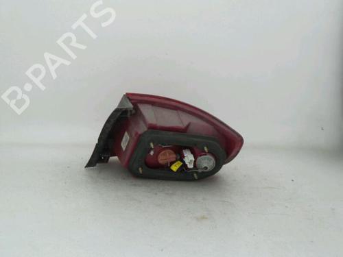 Used Left taillight HYUNDAI ELANTRA III (XD) 2.0 CRDi (113 hp) 24773685
