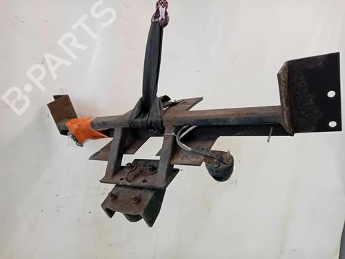 Used Tow ball/Mechanism NISSAN PATROL III/2 Station Wagon (W260) 2.8 D 4x4 (92 hp) 24792052