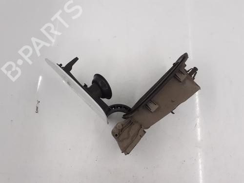 fuel-flap-renault-megane-iv-hatchback-b9amn_-2015-33023416 main image