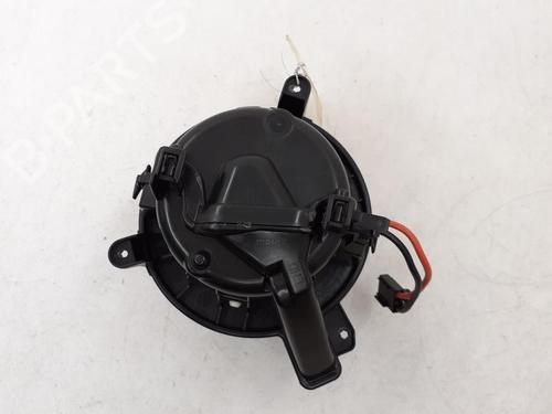Heater blower motor SEAT IBIZA V (KJ1, KJG) 1.0 TSI | BP24782047M62 