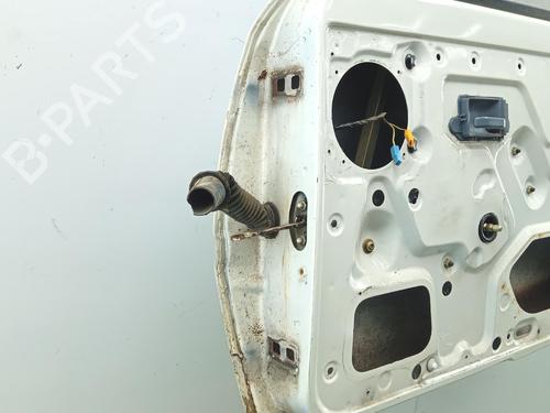 Used Right front door Right front door 39425039 39425039