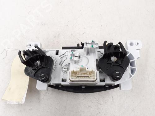 Used Climate control Climate control DACIA SANDERO II 1.0 SCe 75 (B8JC, B8JD, B8NC) (73 hp) 24784148 24784148