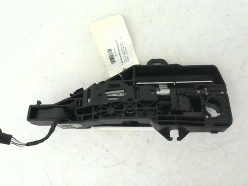 Used Front left exterior door handle RENAULT CAPTUR I (J5_, H5_) 0.9 TCe 90 (90 hp) 24779543