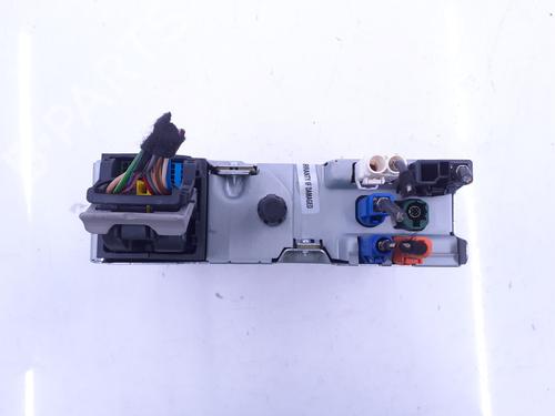 Used Radio Radio OPEL CORSA F (P2JO) 1.2 (68) (75 hp) 30453008 30453008