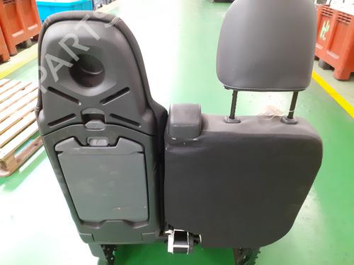 Right front seat NISSAN PRIMASTAR Van (X82) 2.0 dCi 130 | BP26594468C16