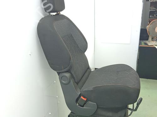 Left front seat PEUGEOT PARTNER Tepee 1.6 BlueHDi 120 | BP36817325C15 - Image 3