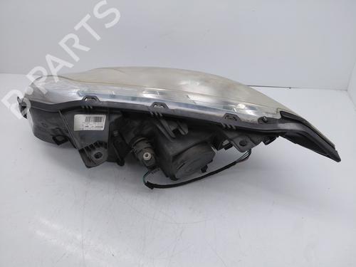 Used Right headlight Right headlight RENAULT LAGUNA III (BT0/1) 2.0 dCi (BT07, BT0J, BT14, BT1A, BT1S) (131 hp) 35810672 35810672