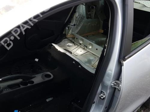 Third brake light RENAULT CLIO IV (BH_) 1.5 dCi 90 | BP24775945L11