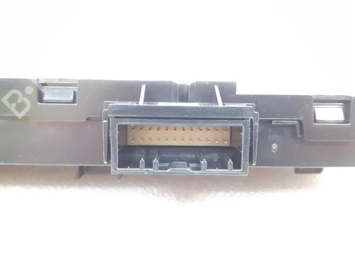 warning-switch-renault-master-iii-platformchassis-ev-hv-uv-2010-24793249 main image