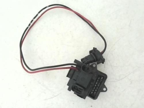 Used Heater resistor OPEL VIVARO A Bus (X83) 2.5 DTI (F7, J7, A07) (135 hp) 24779176