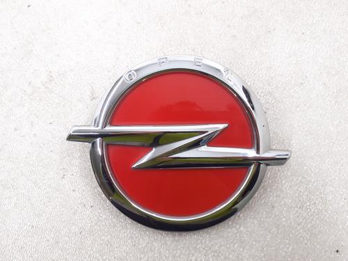 switch-opel-insignia-b-grand-sport-z18-2017-24796862 main image