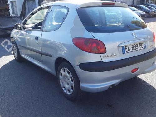 Venstre fortil bærearm PEUGEOT 206 Hatchback (2A/C) 1.4 i | BP24782237M12 