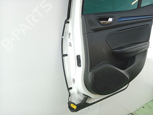 Used Right rear door Right rear door RENAULT MEGANE IV Hatchback (B9A/M/N_) 1.2 TCe 130 (B9MR) (130 hp) 35957076 35957076
