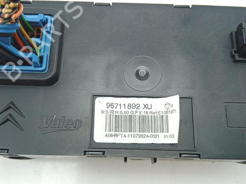 Used Climate control Climate control 39228408 39228408