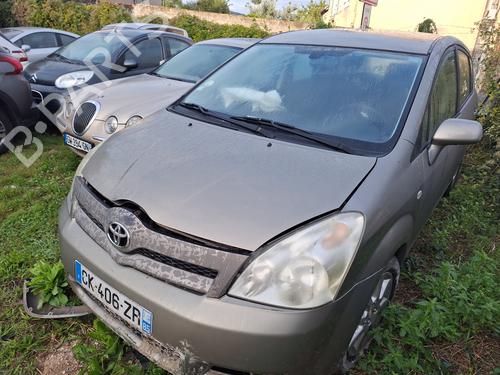 Used Parts TOYOTA COROLLA Verso (ZER_, ZZE12_, R1_) 1.6 (ZNR10_, ZNR10R) (110 hp) 4339378