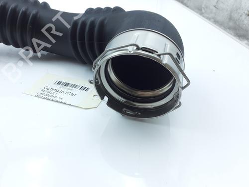 pipe-renault-megane-iv-hatchback-b9amn_-2015-34359357 main image