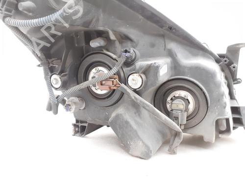 Venstre forlygte TOYOTA COROLLA Verso (ZER_, ZZE12_, R1_) 2.2 D-4D (AUR10_, AUR10R) (136 hp) 24791147
