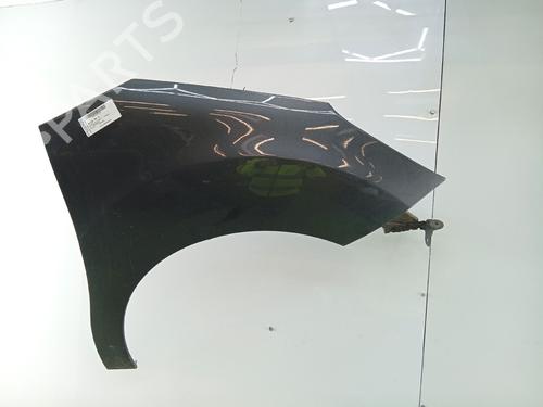 Guarda-lamas direito Guarda-lamas direito CITROËN C3 II (SC_) 1.0 VTi 68 (68 hp) 35795995 35795995