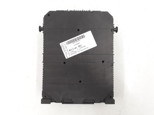 Used Fuse box Fuse box CITROËN C3 III (SX) 1.2 THP 110 (SXHNPS, SXHNZT, SXHNZ6) (110 hp) 33209424 33209424