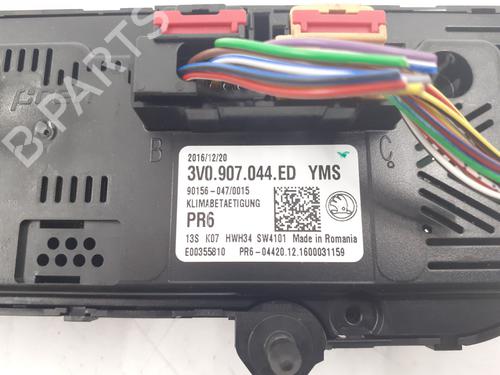 Used Climate control Climate control SKODA SUPERB III (3V3) 1.8 TSI (180 hp) 32852602 32852602