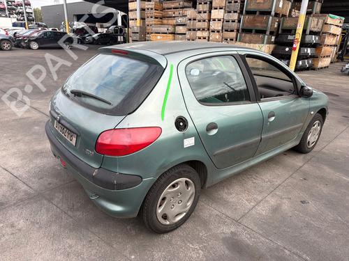 Used Parts PEUGEOT 206 Hatchback (2A/C) 1.4 i 4861797