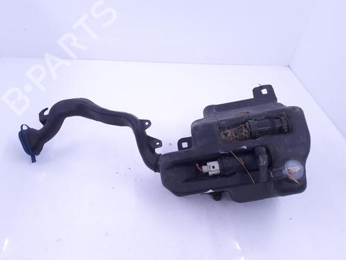 Used Windscreen washer tank MERCEDES-BENZ GLA-CLASS (X156) GLA 220 CDI 4-matic (156.905) (170 hp) 28799091