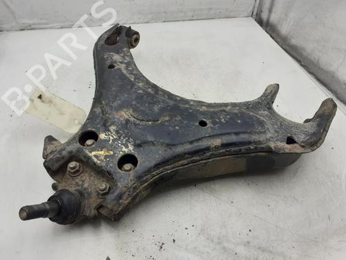 Højre fortil bærearm ISUZU D-MAX I (TFR, TFS) 3.0 DiTD 4x4 (TFS85_) (163 hp) 24786554