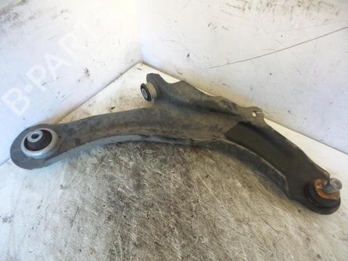 Used Left front suspension arm RENAULT CAPTUR I (J5_, H5_) 1.2 TCe 120 (118 hp) 24780039