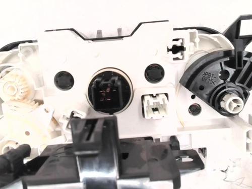 Climate control MAZDA 2 (DE_, DH_) 1.4 MZR-CD | BP24780343I5 