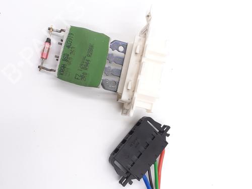 Used Heater resistor VW POLO VI (AW1, BZ1, AE1) 1.0 (75 hp) 30305756