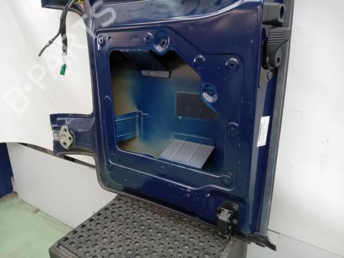 Used Right tailgate Right tailgate PEUGEOT TRAVELLER Bus (V_) 1.5 BlueHDi 120 (120 hp) 36027413 36027413