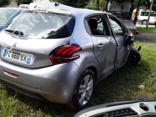 Switch PEUGEOT 208 I (CA_, CC_) 1.2 PureTech 82 | BP24782460I30 