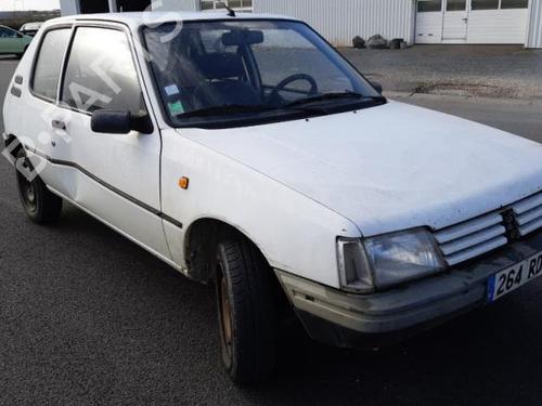 Right mirror PEUGEOT 205 II (20A/C) 1.7 Diesel | BP24775301C27 