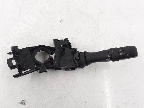 Commutateur TOYOTA IQ (_J1_) 1.0 (KGJ10_, KGJ10R) (68 hp) 31019177