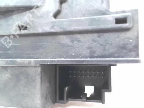 Used Card reader VW PASSAT B6 Variant (3C5) 2.0 TDI 16V (140 hp) 24780882