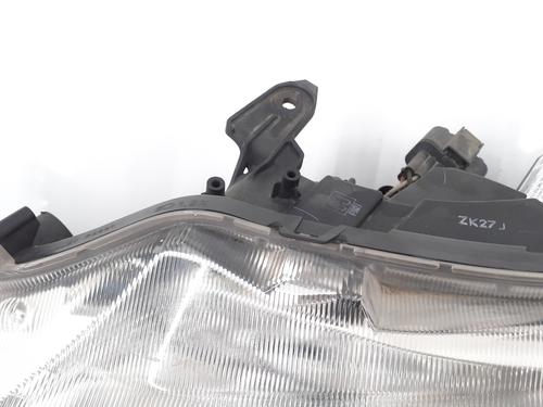 Left headlight MITSUBISHI OUTLANDER II (CW_W) 2.2 DI-D 4WD | BP29744374C28 